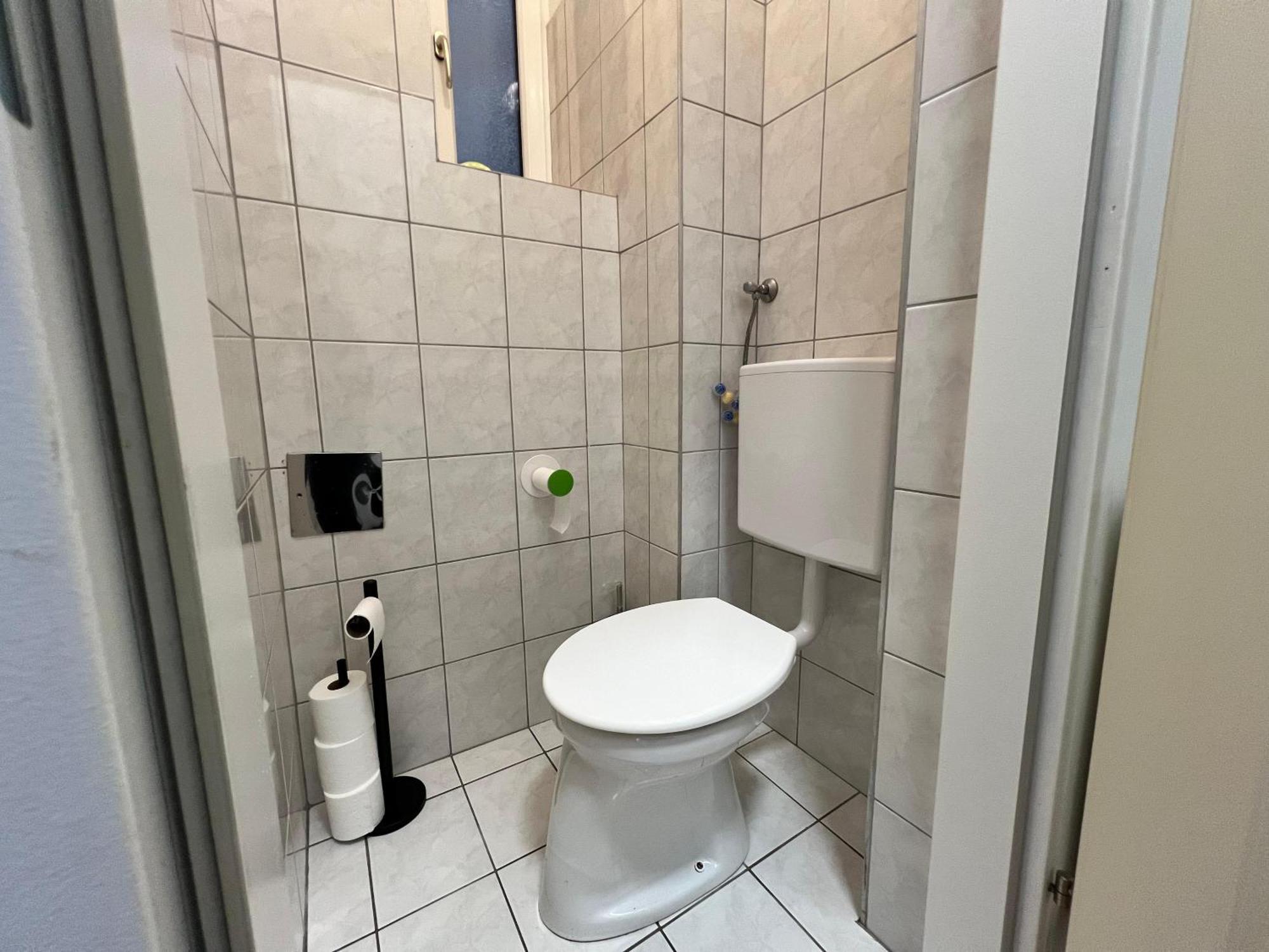 Charming 1Br Apartment Perfect For Long Stays Вена Экстерьер фото