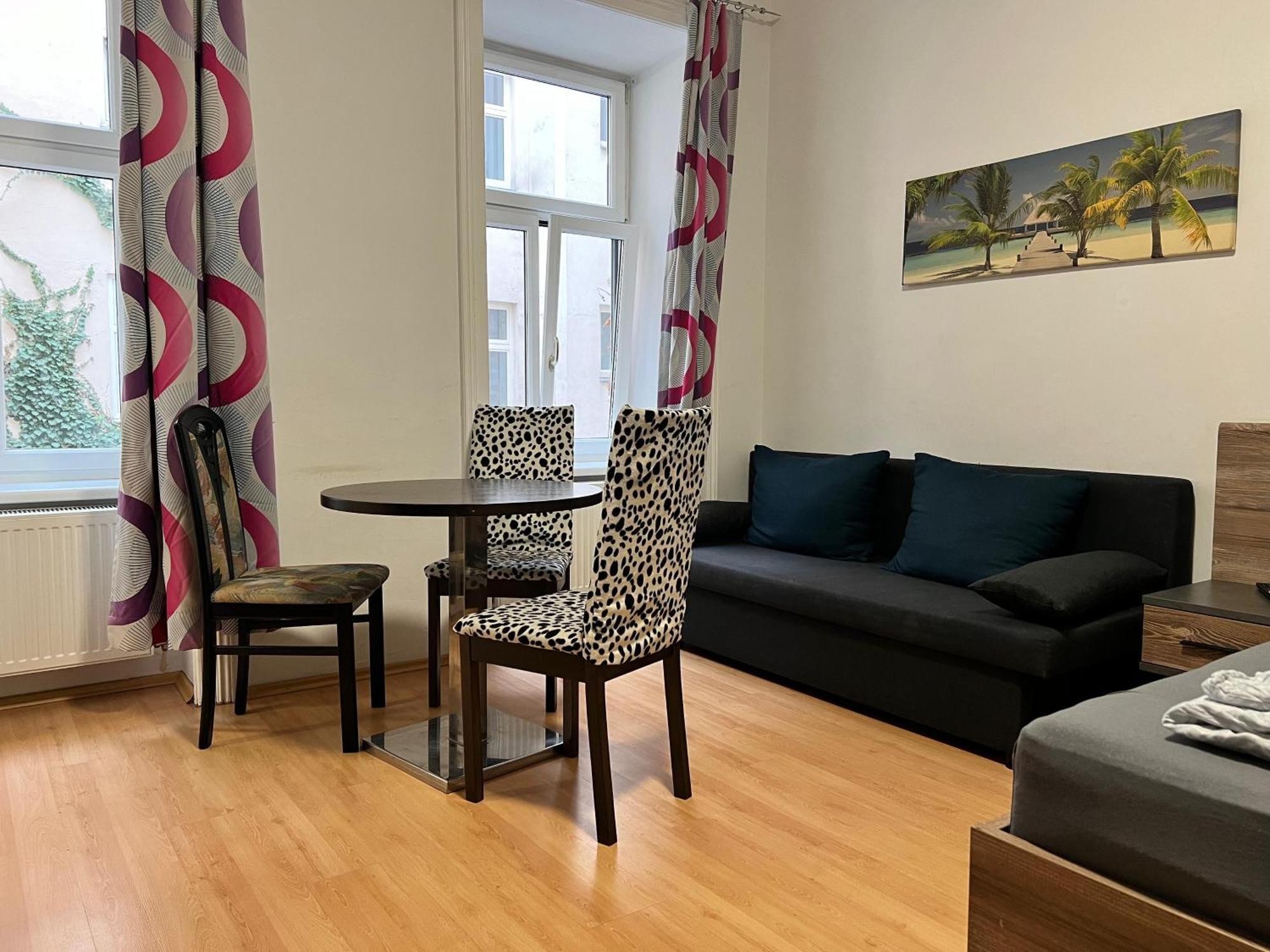 Charming 1Br Apartment Perfect For Long Stays Вена Экстерьер фото
